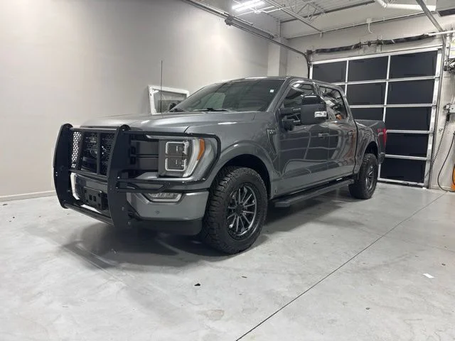 Used 2023 Gray Ford Lariat image 2