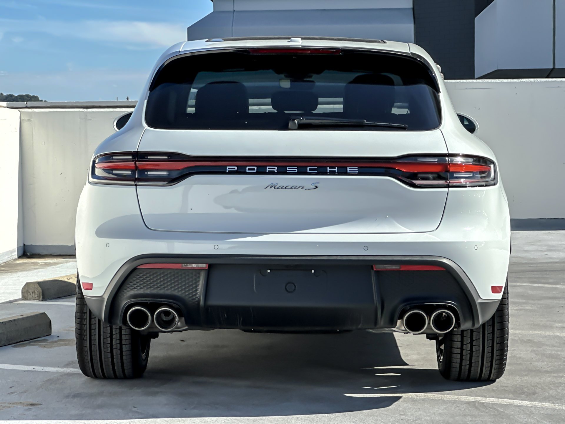2026 Porsche Macan S - Photo 8