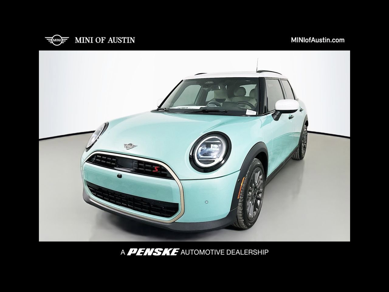 2026 MINI Hardtop Cooper S's photo