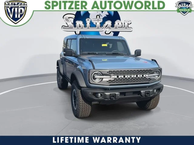 New 2025 Azure Gray Metallic Tri-Coat Ford Badlands® image 3