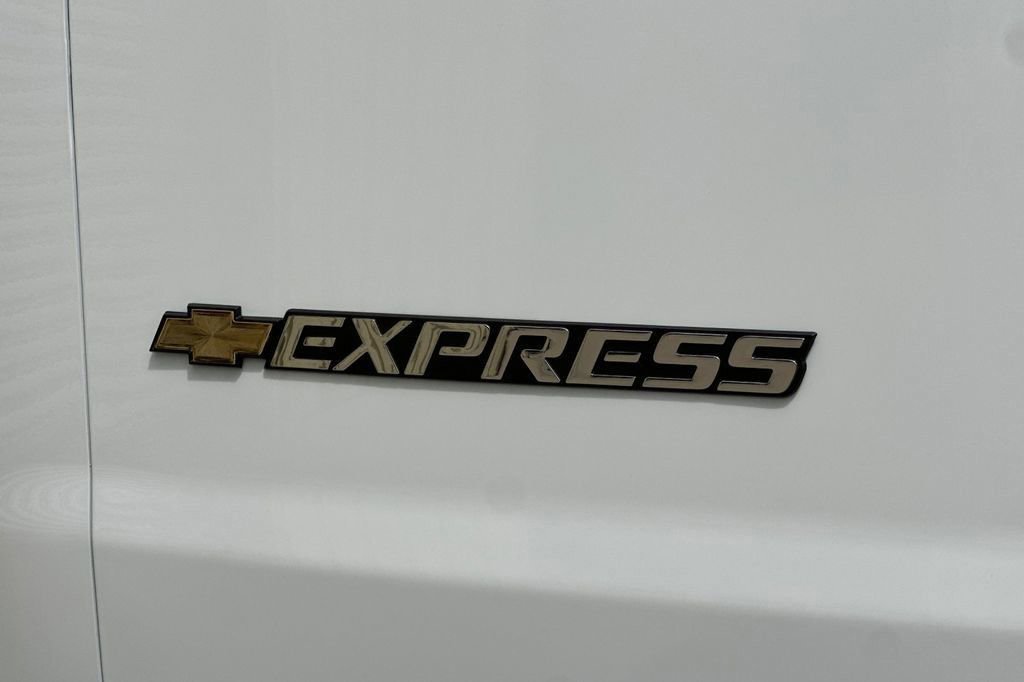 2026 Chevrolet Express Cargo Work Van - Photo 25