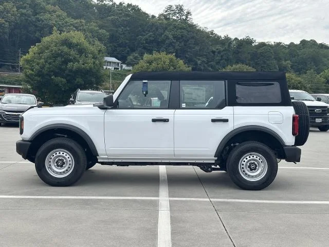2025 Ford Bronco 4-Door Base - Photo 17