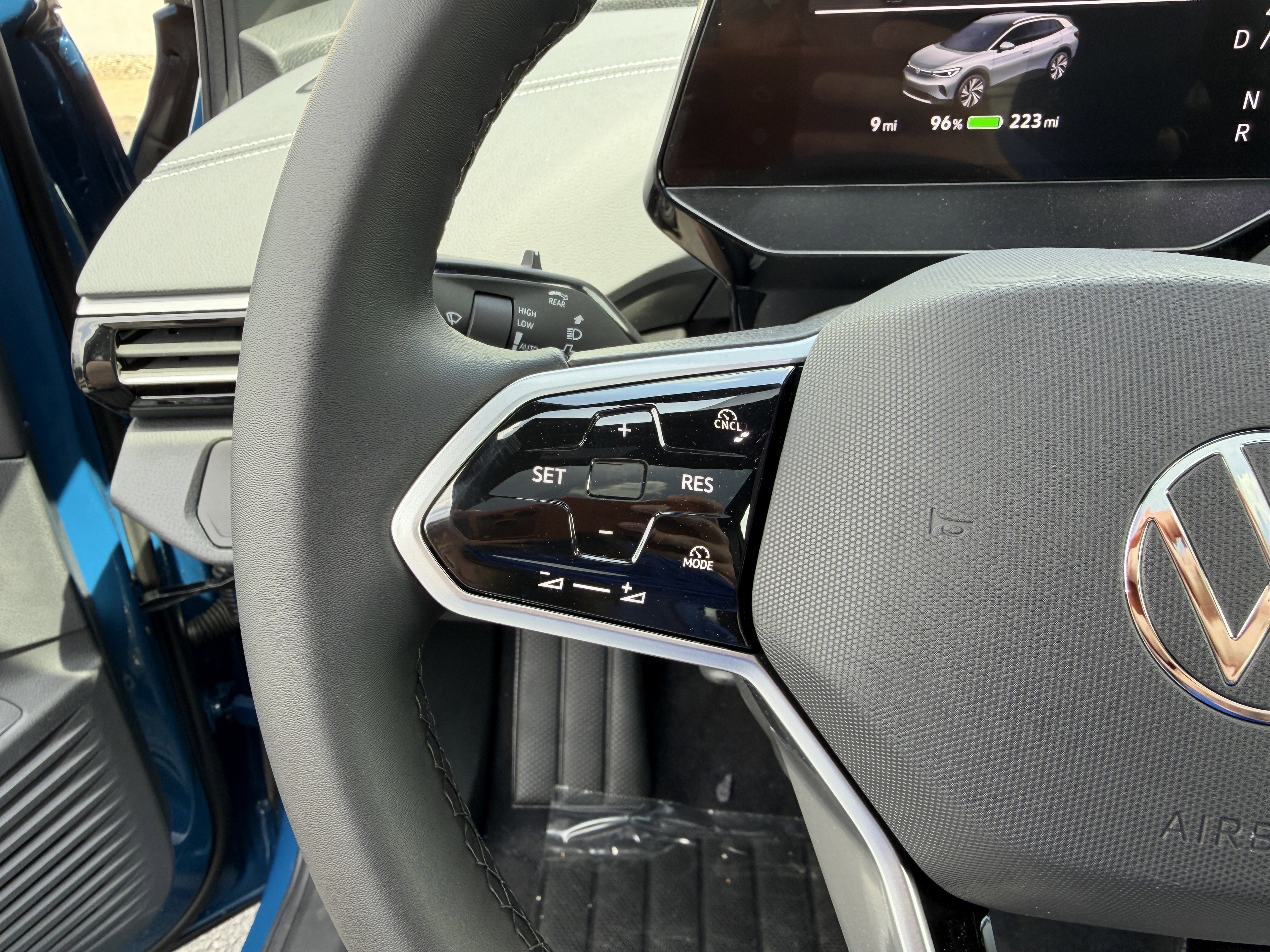 New 2026 Mountain Lake Blue Metallic Volkswagen Pro S image 16
