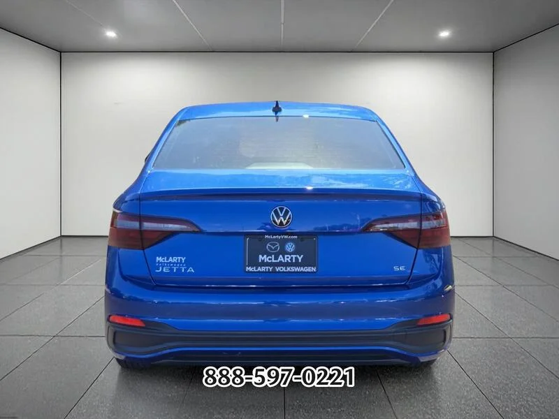Used 2024 Rising Blue Metallic Volkswagen 1.5T SE image 4