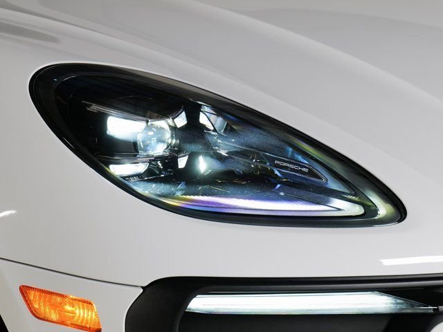 2025 Porsche Macan Base - Photo 27