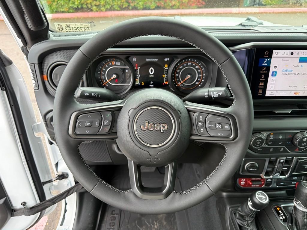 New 2026 Bright White Clearcoat Jeep Mojave image 19