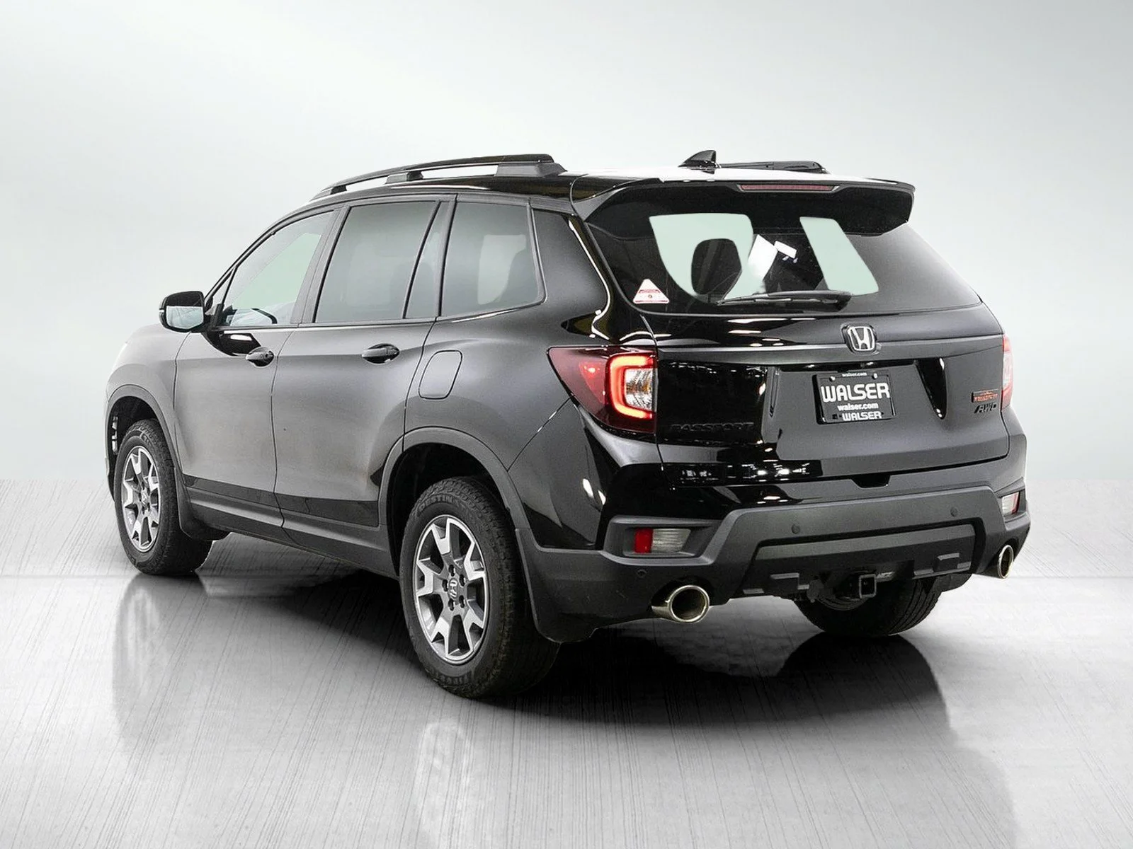 Used 2023  Honda TrailSport AWD image 3