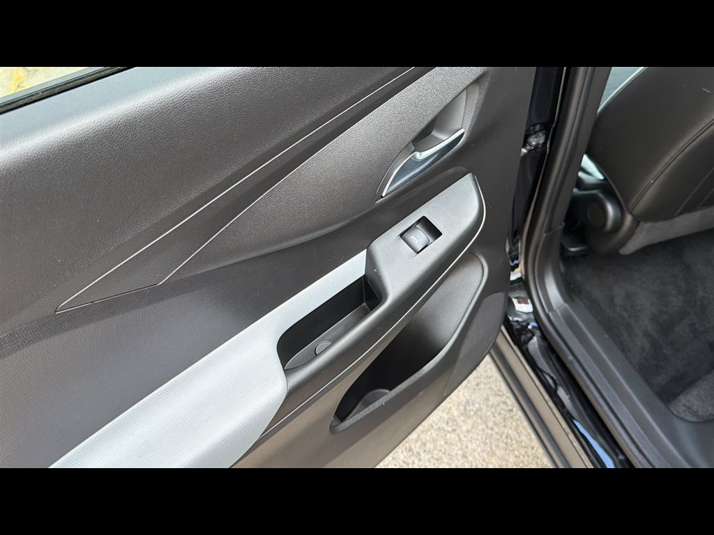 Used 2024 Ebony Twilight Metallic Buick Preferred image 21