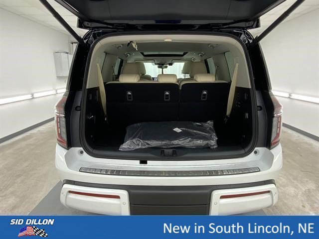 New 2026 Everest White Pearl Tricoat/Super Black Nissan Platinum Reserve image 7