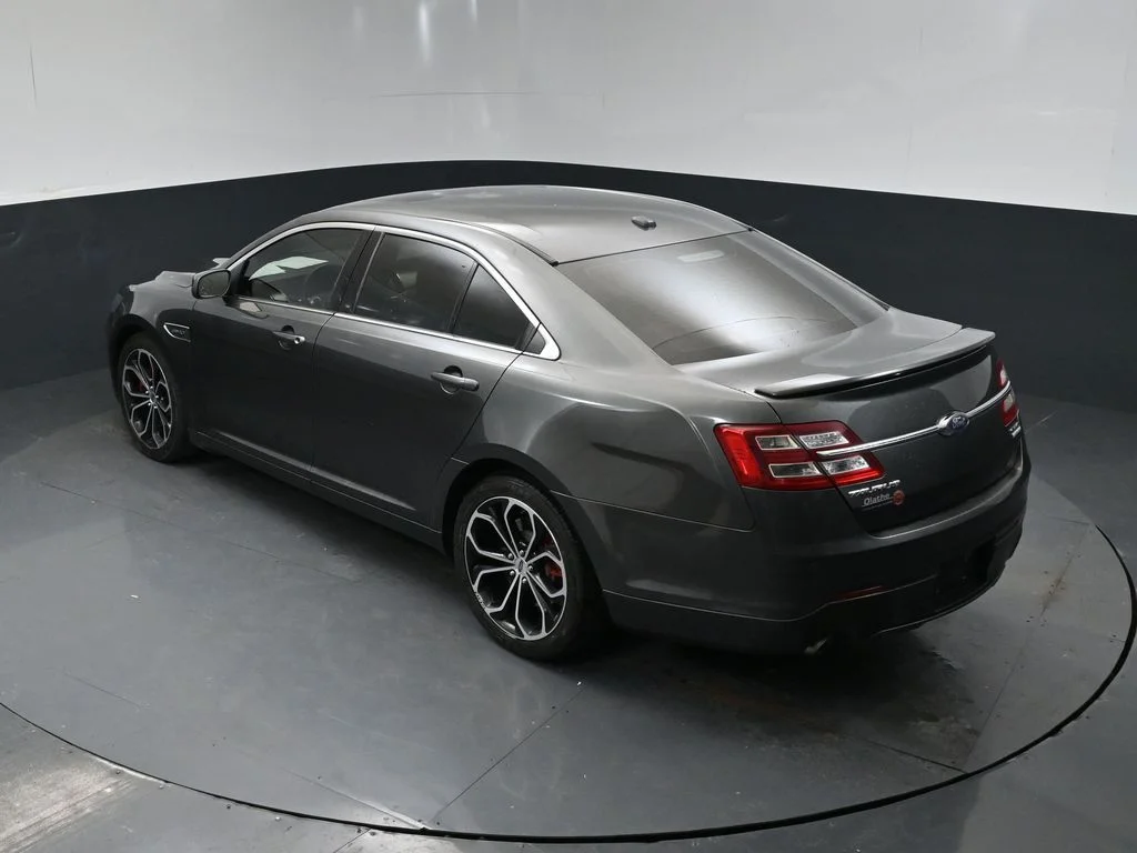 Used 2018 Gray Ford SHO image 15