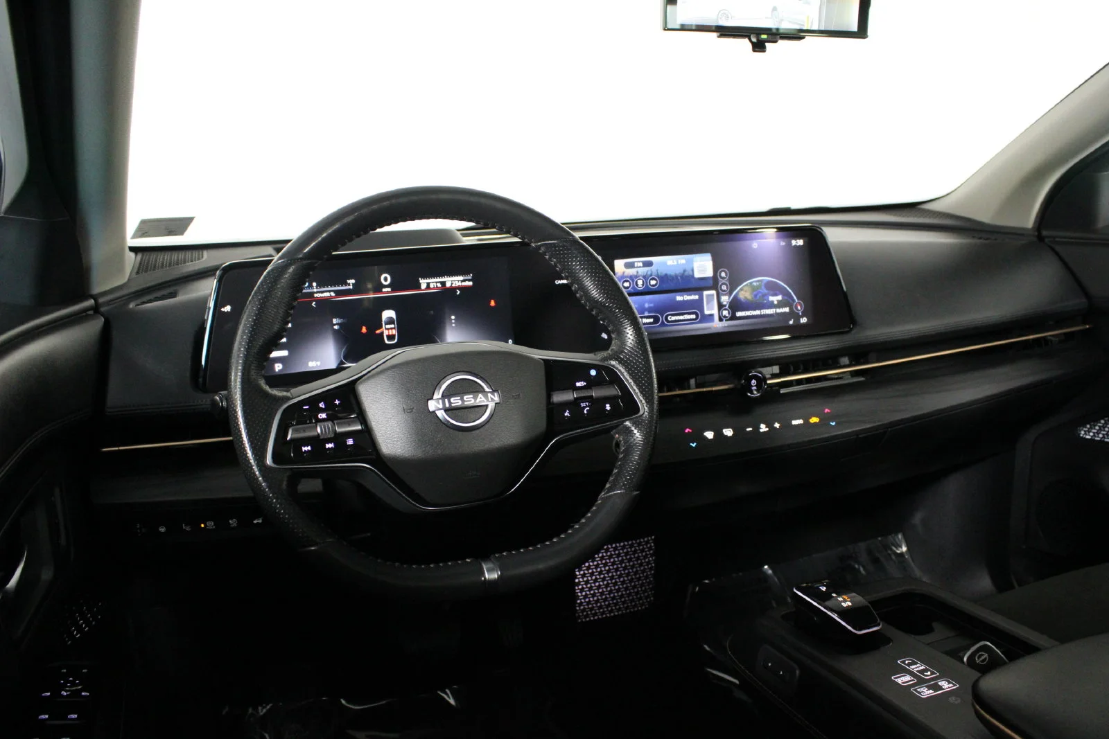 Used 2023 Black Nissan EVOLVE+ image 4