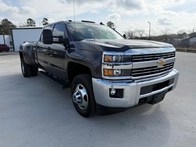Used 2015 Tungsten Metallic Chevrolet LT image 7