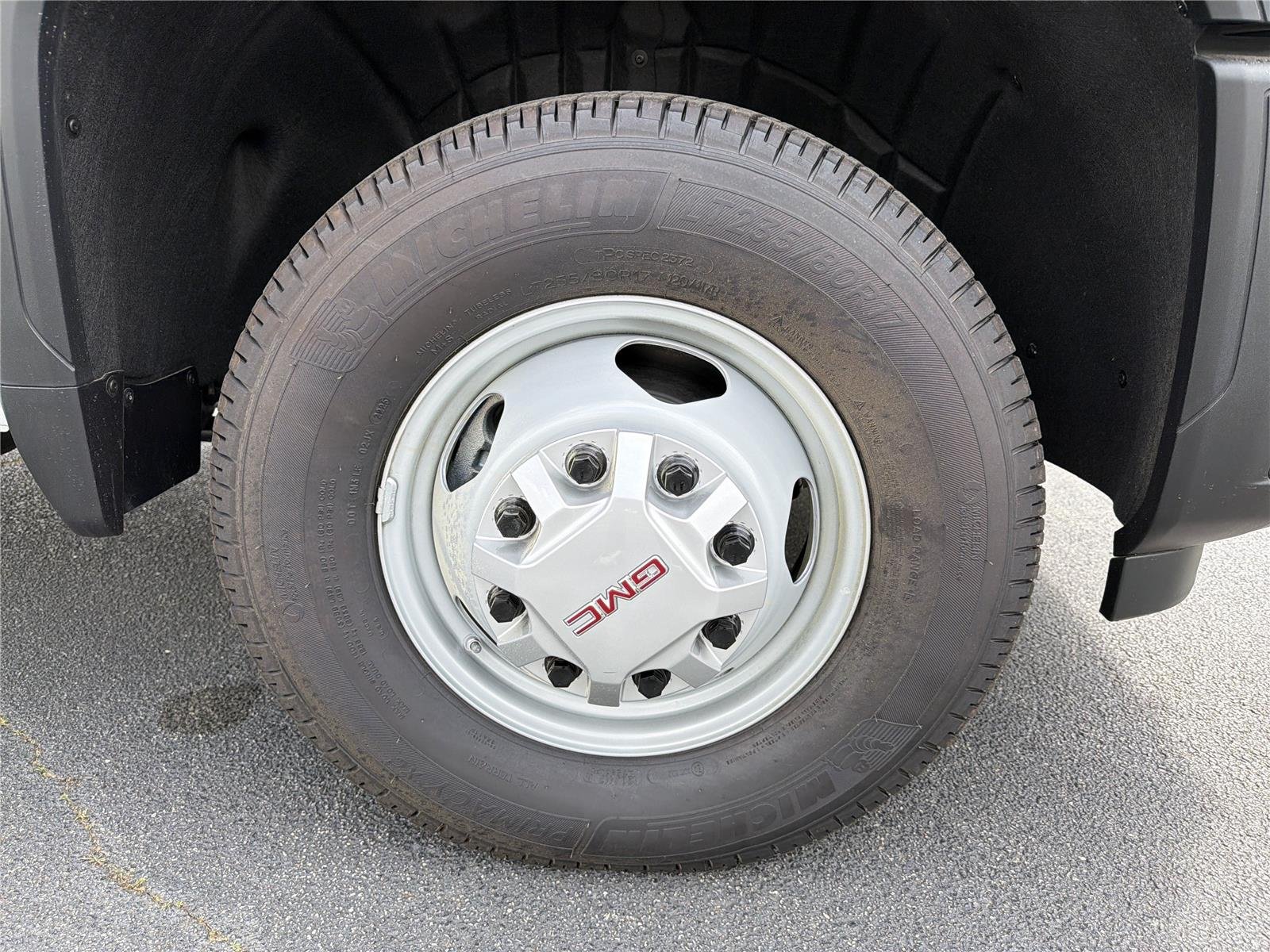 2026 GMC Sierra 3500HD Pro - Photo 10
