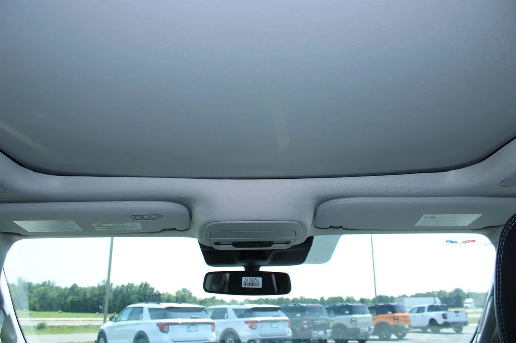 New 2027 Agate Black Metallic Ford MAX Platinum image 40