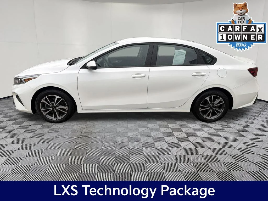 Used 2023 Kia Forte LXS with VIN 3KPF24AD0PE660988 for sale in Jefferson, OH