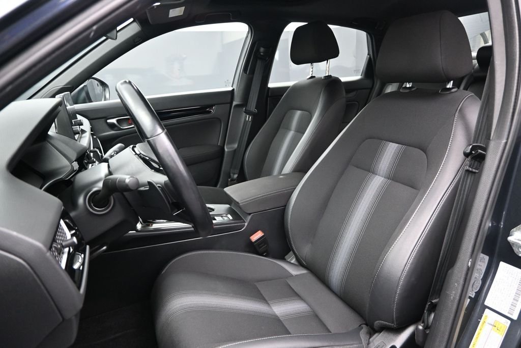 Used 2025  Honda Sport image 15