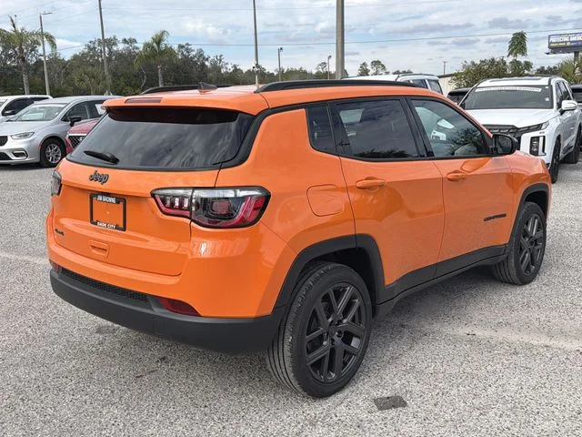 New 2026 Joose Exterior Paint Jeep Latitude image 4