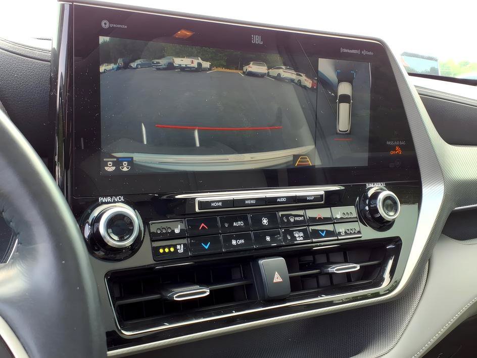 Used 2022 Celestial Silver Metallic Toyota Platinum image 20
