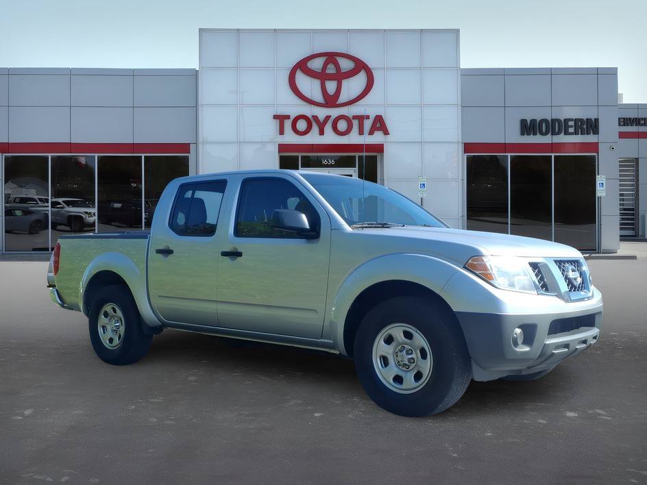 Used 2021 Brilliant Silver Metallic Nissan S image 7