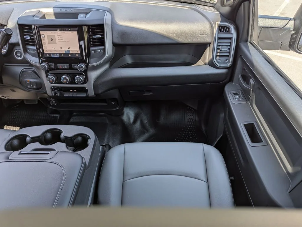 2025 RAM 3500 Tradesman - Photo 16