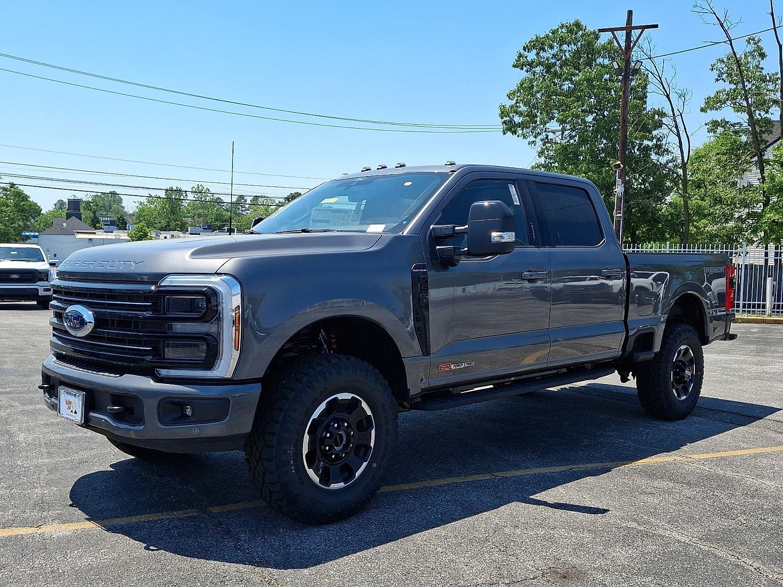 New 2026 Carbonized Gray Metallic Ford F-250® Platinum® image 2