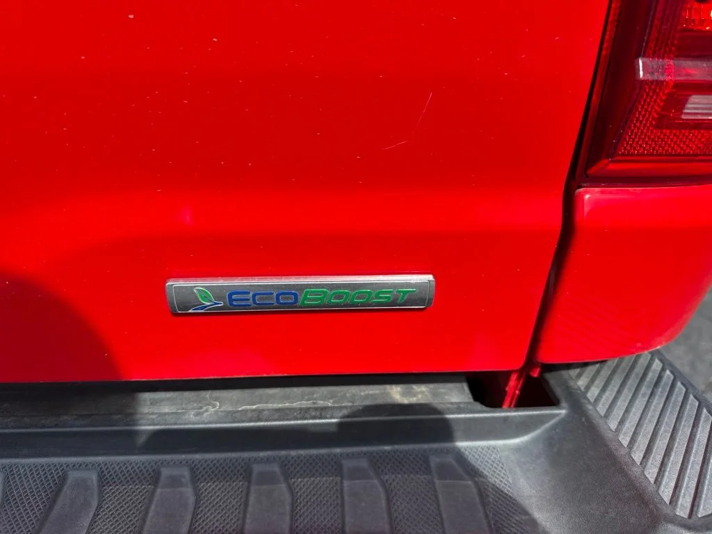 Used 2022 Race Red Ford XLT image 8