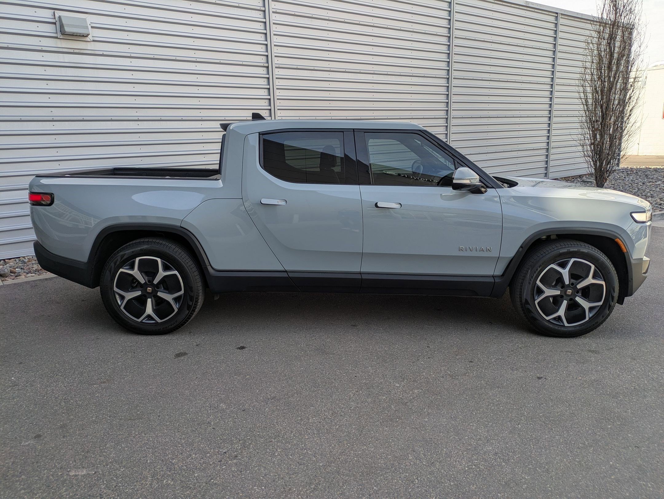 Used 2024 Rivian R1T Adventure with VIN 7FCTGBAA1RN031098 for sale in Salt Lake City, UT