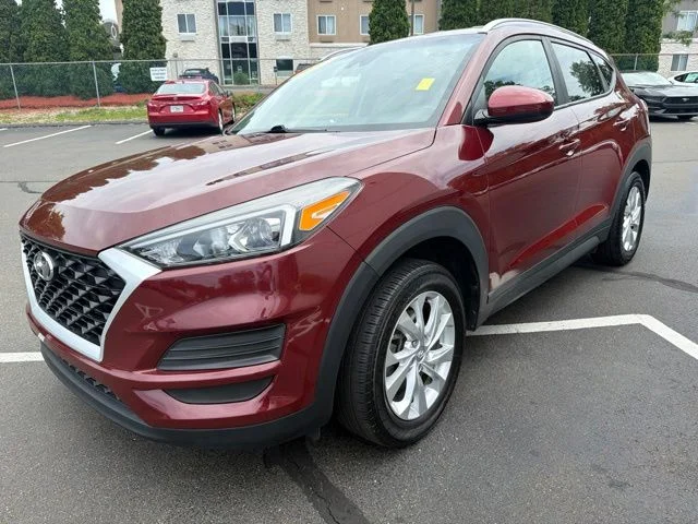 Used 2019 Red Hyundai Value image 3