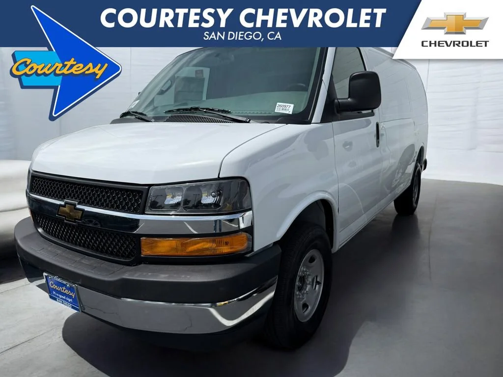 2026 Chevrolet Express 2500 Work Van HD's photo