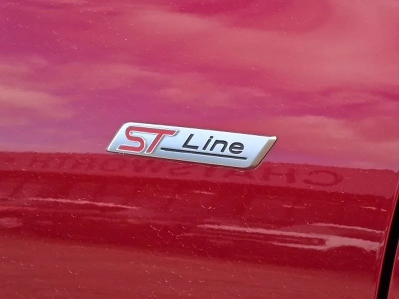 Used 2024 Rapid Red Metallic Tinted Clearcoat Ford ST-Line image 7
