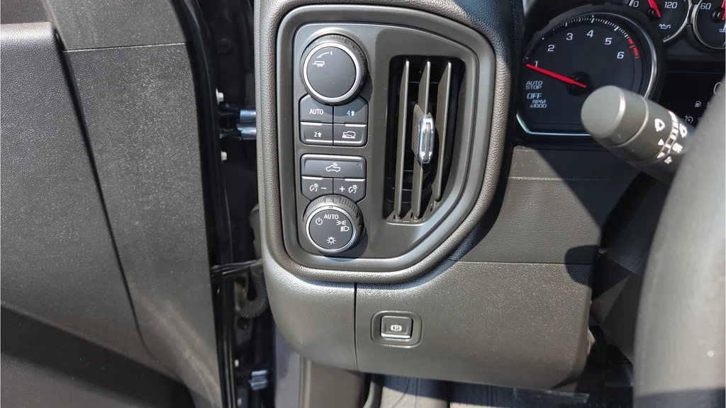 Used 2021 Gray Chevrolet Custom image 55