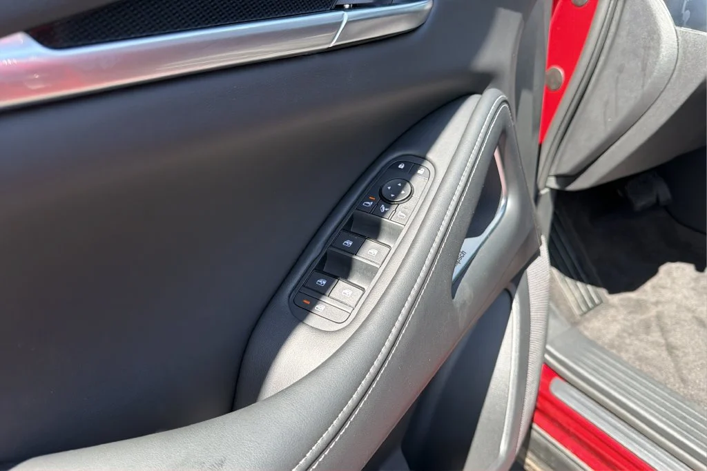 New 2027 2T SUN RED INFINITI Sport AWD image 16