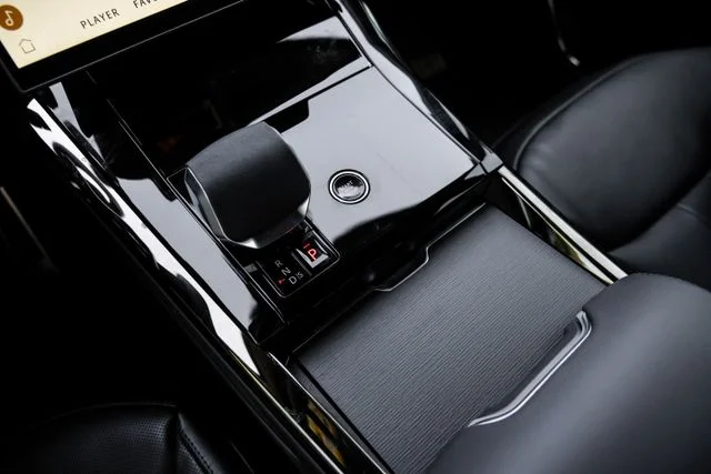 New 2026  Land Rover Dynamic SE image 31