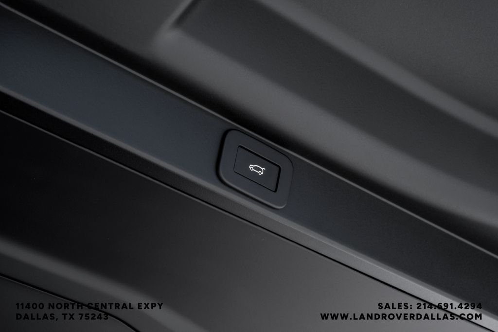 New 2026 Carpathian Gray Land Rover SE image 48