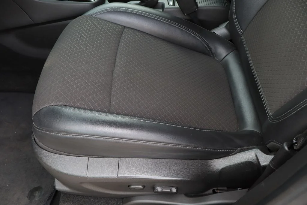 Used 2019 Gray Buick Preferred image 20