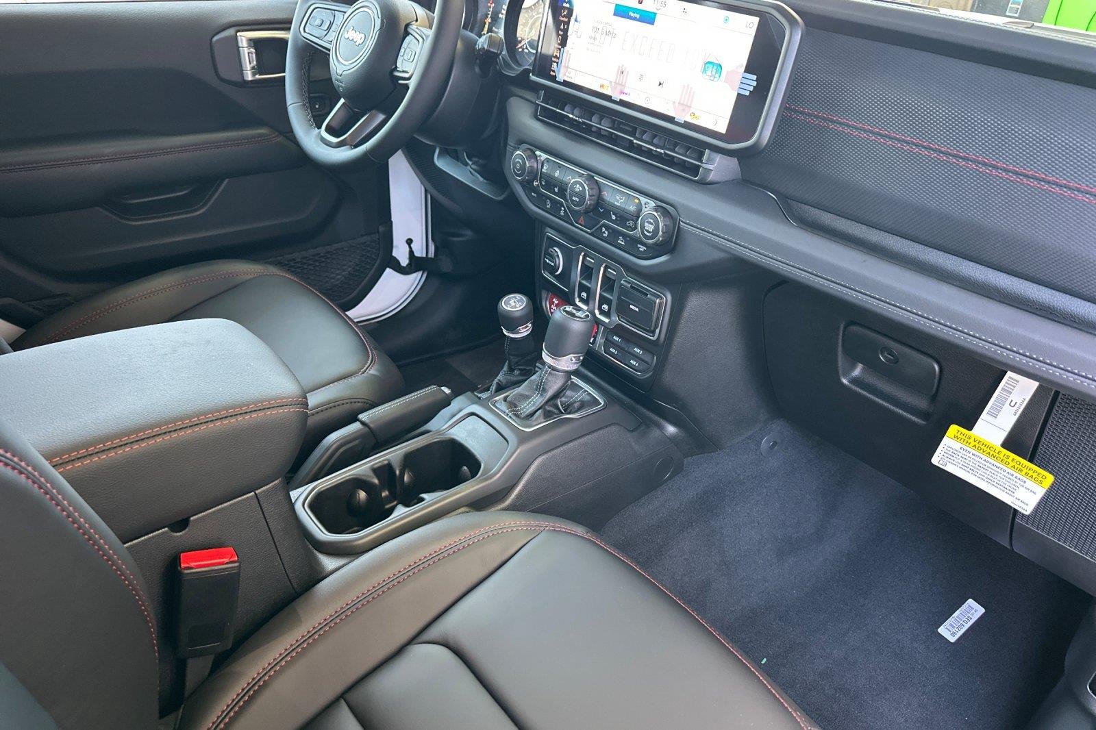 New 2026 Bright White Clearcoat Jeep Rubicon X image 16