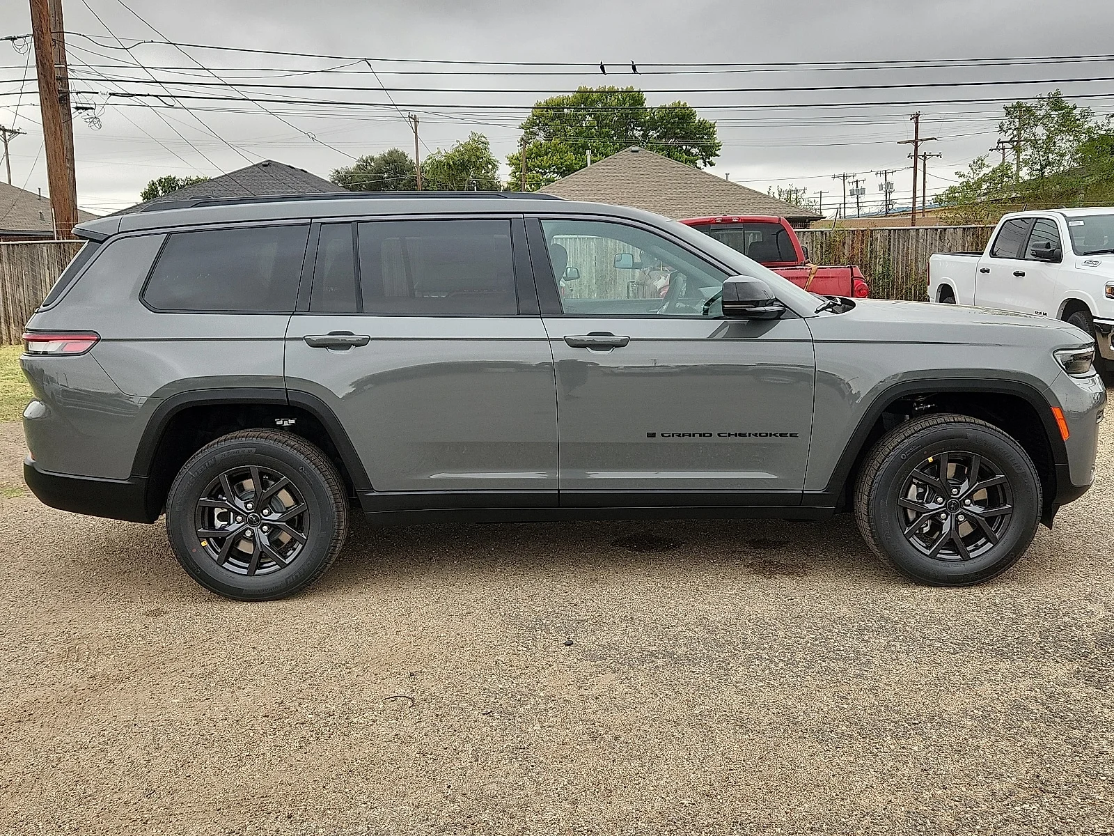 New 2027 PDN Sting-Gray Jeep LAREDO 4X4 image 5