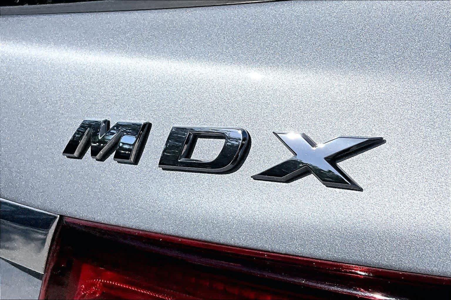 Used 2016 Lunar Silver Metallic Acura w/Advance image 10