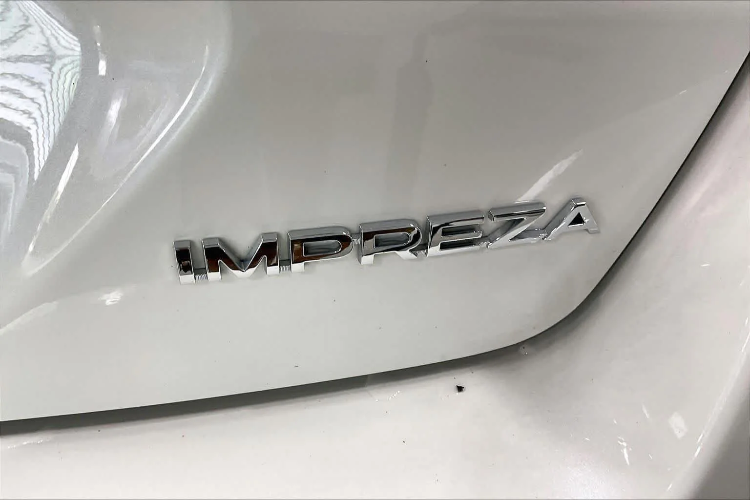 Used 2025 Crystal White Pearl Subaru  image 10