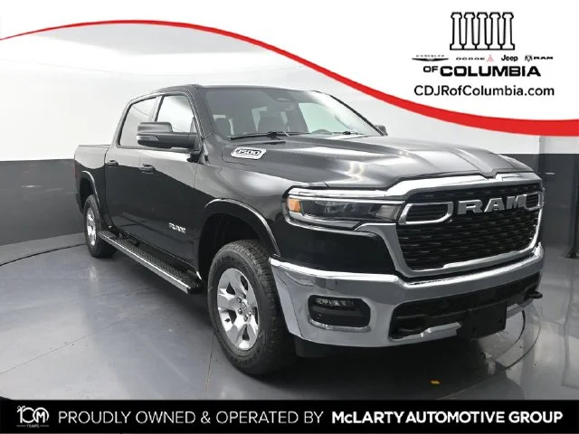 New 2027 Diamond Black Crystal Pearl-Coat Exterior Paint RAM Big Horn/Lone Star image 1