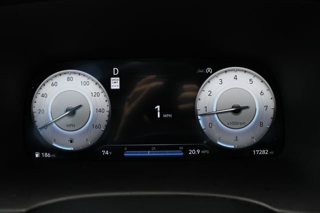 Used 2025 Green Hyundai Calligraphy image 16