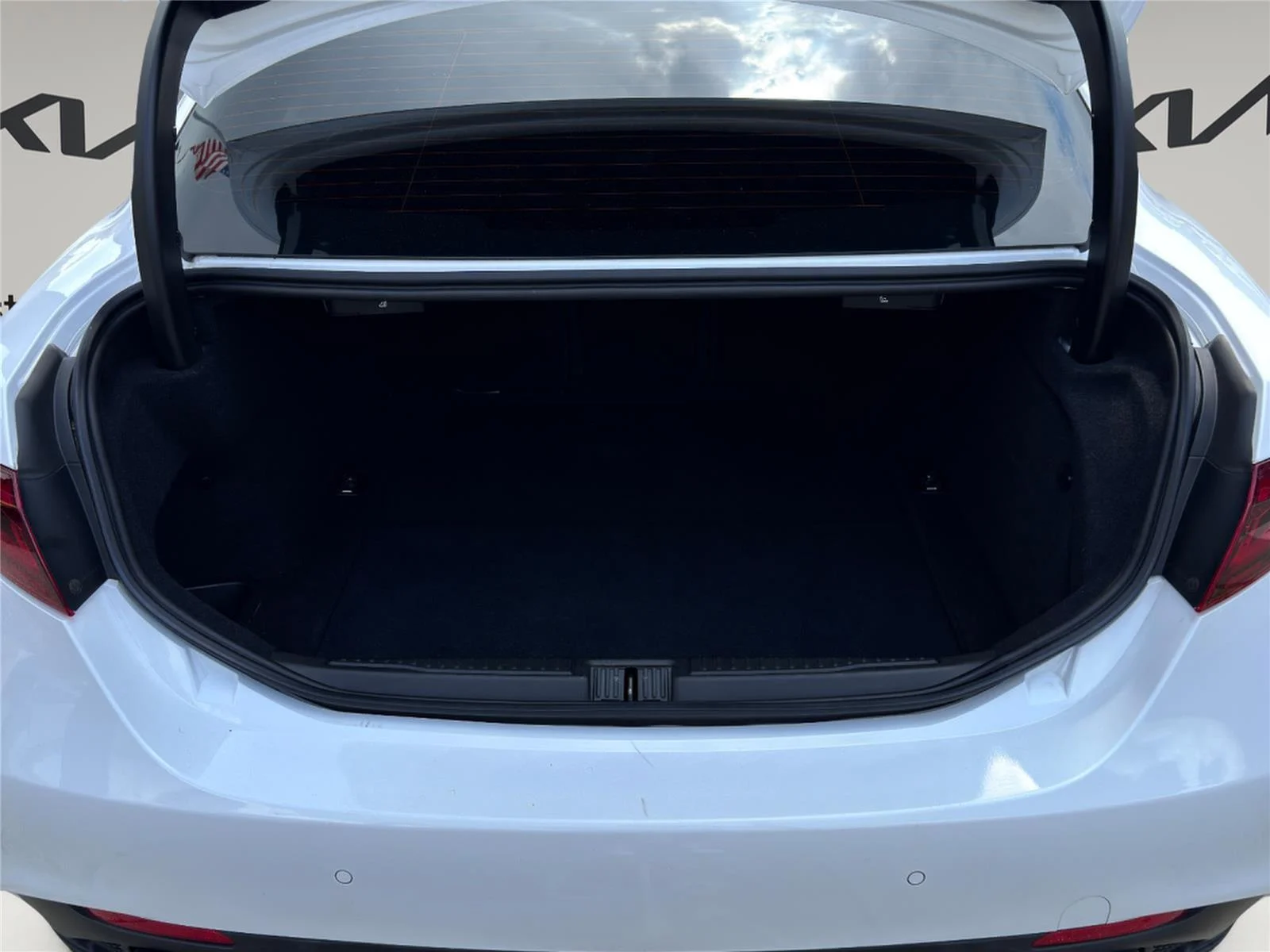 Used 2023 Alfa White Alfa Romeo Veloce image 24