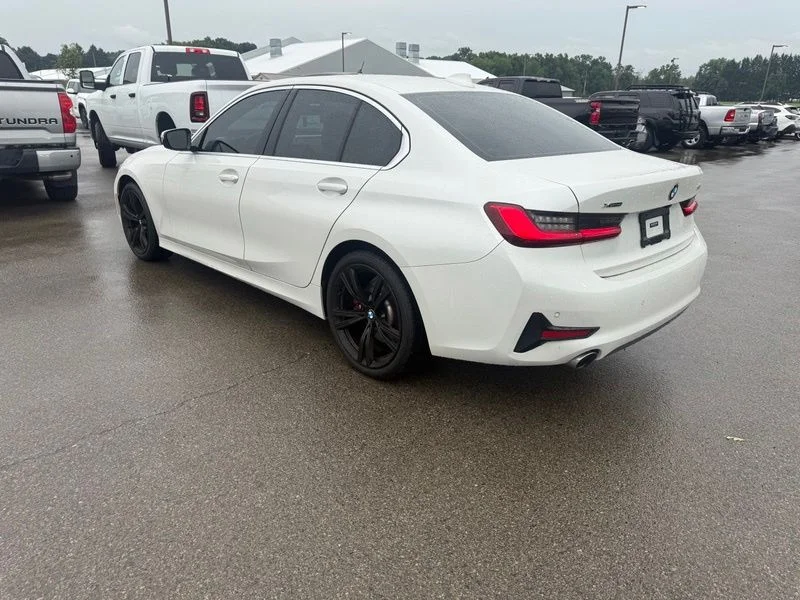 Used 2020 White BMW 330i xDrive image 16