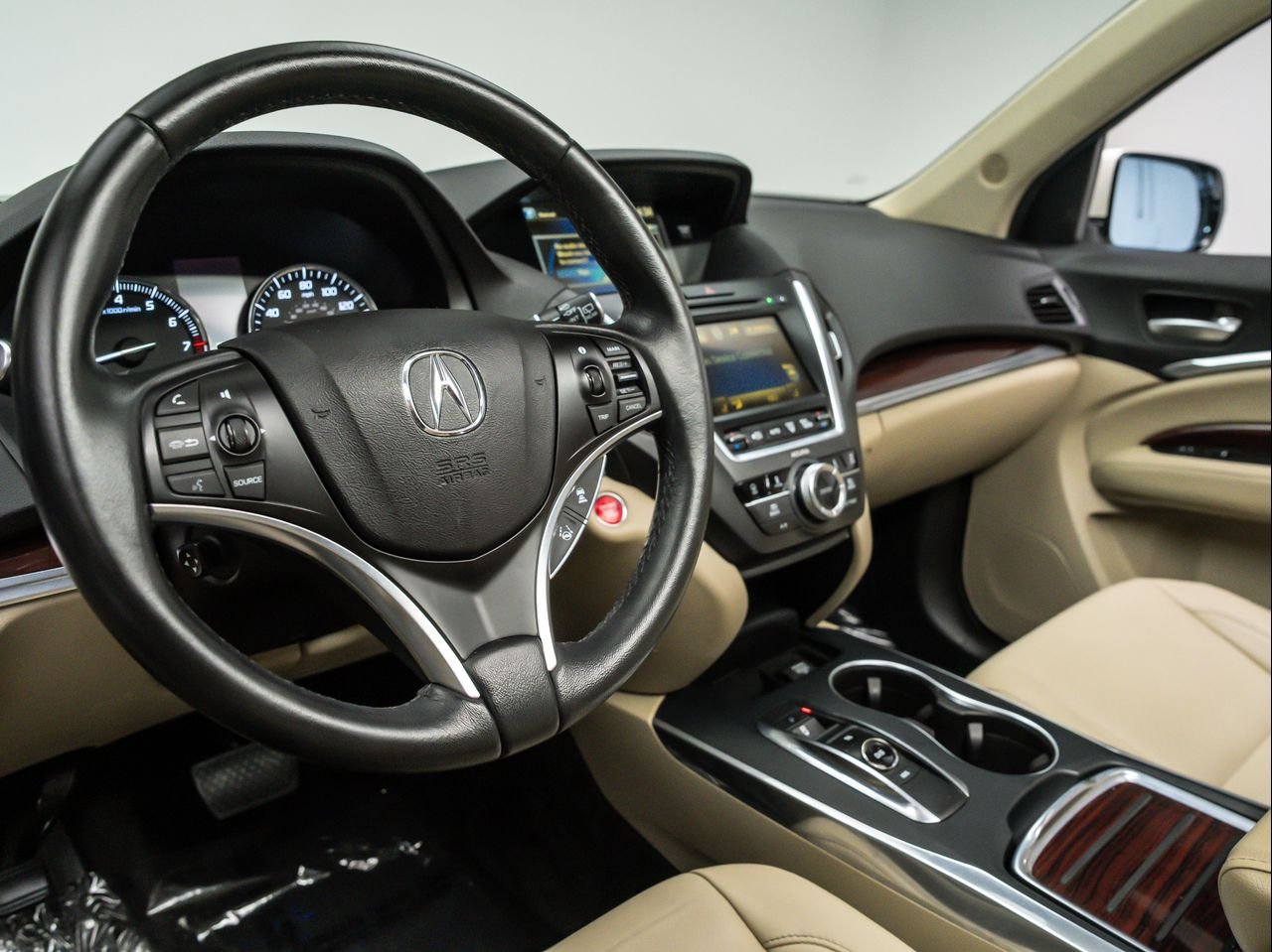 Used 2016 White Diamond Pearl Acura Tech image 17