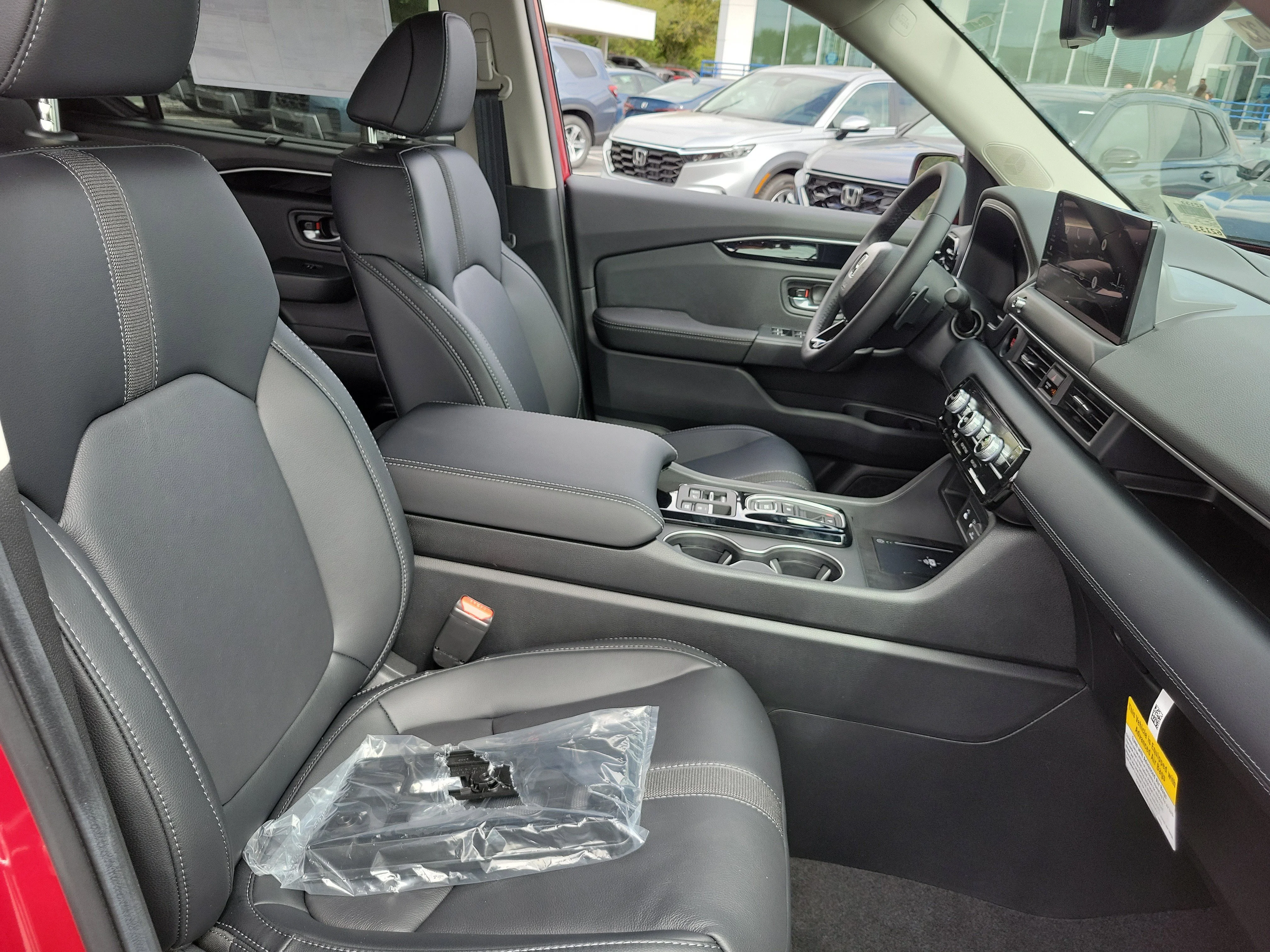2026 Honda Pilot EX-L - Photo 6