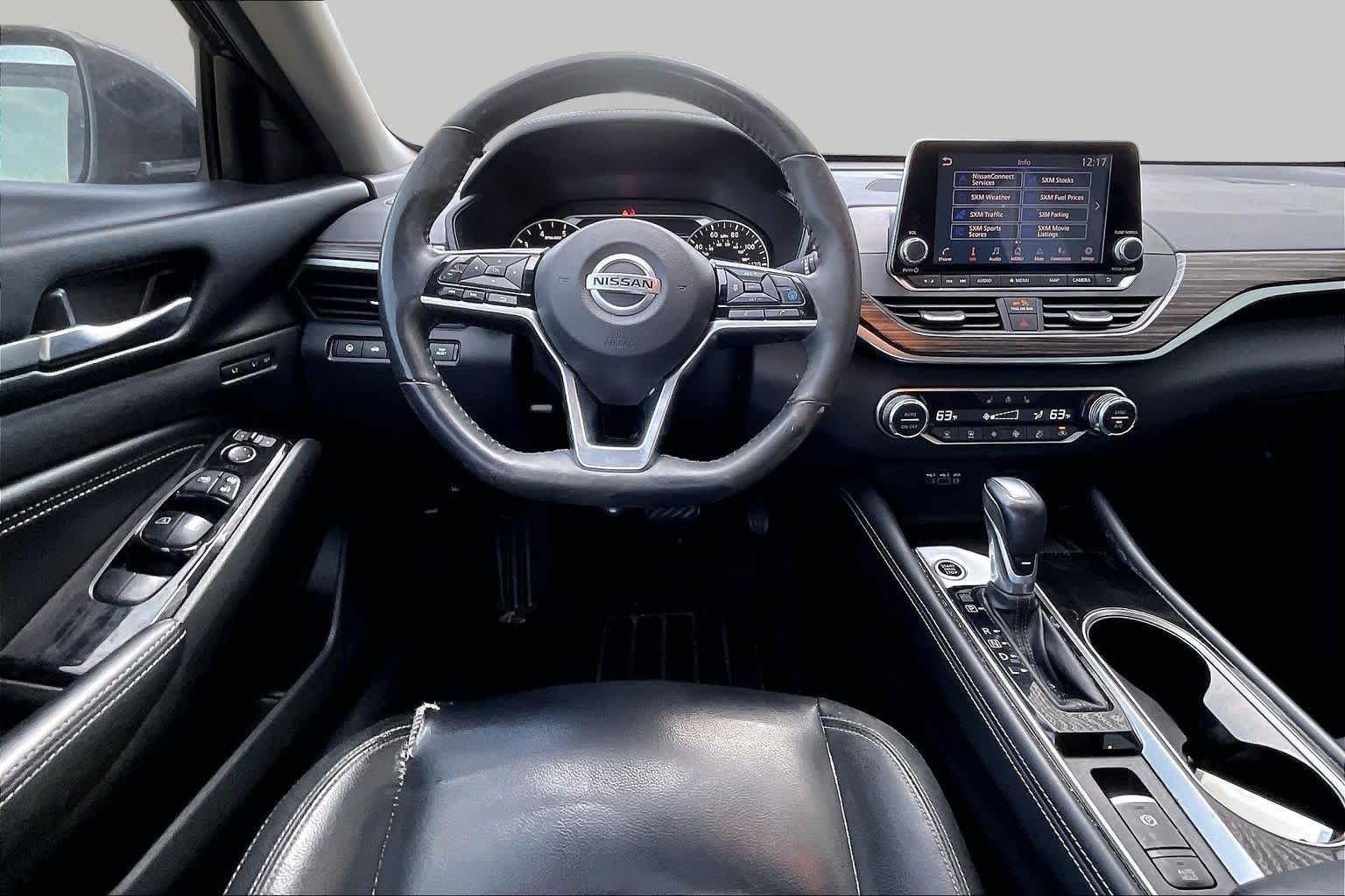 Used 2020 Super Black Nissan 2.5 Platinum image 6