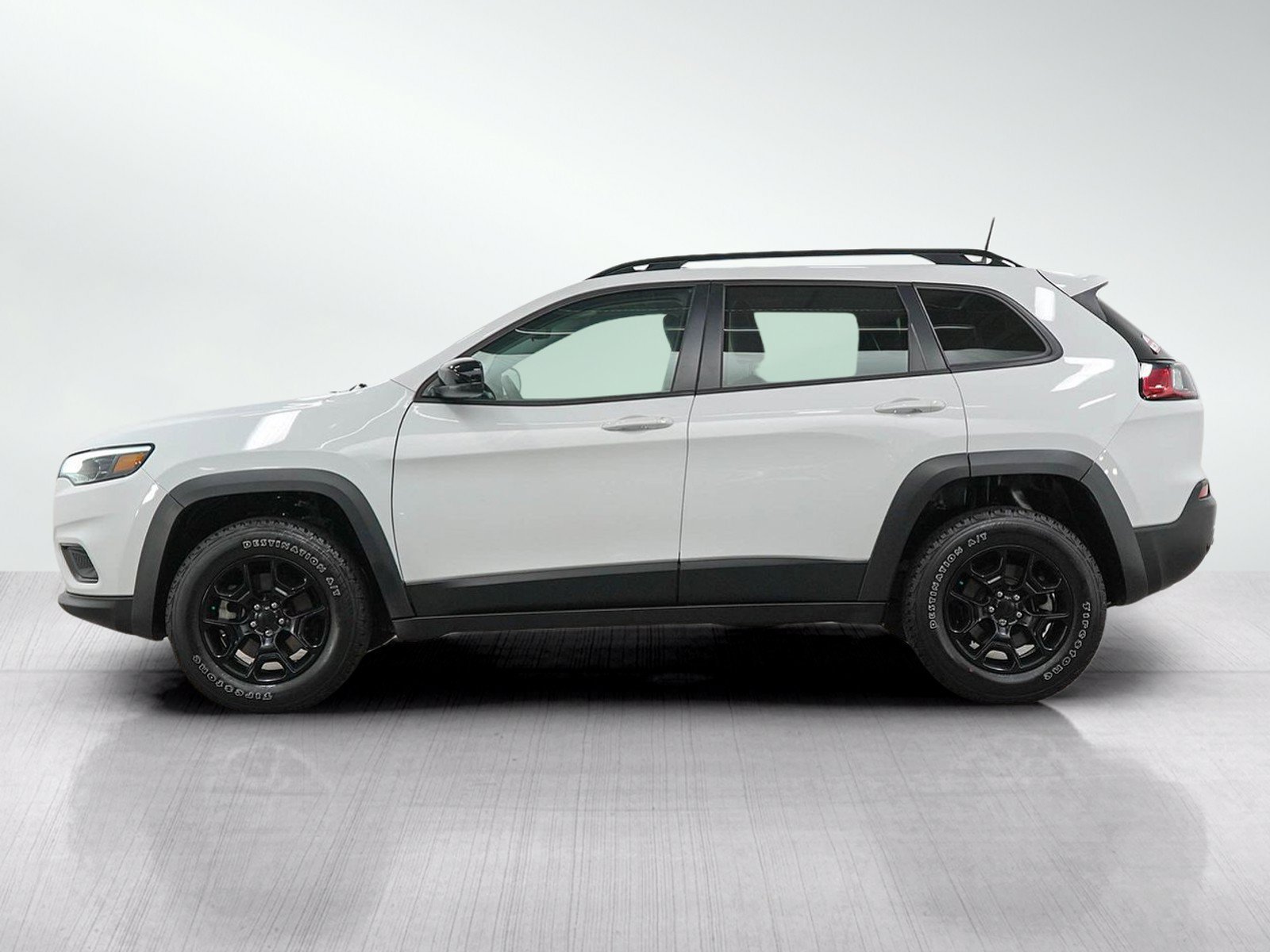 Used 2022 Jeep Cherokee X with VIN 1C4PJMCX4ND538048 for sale in Minneapolis, Minnesota