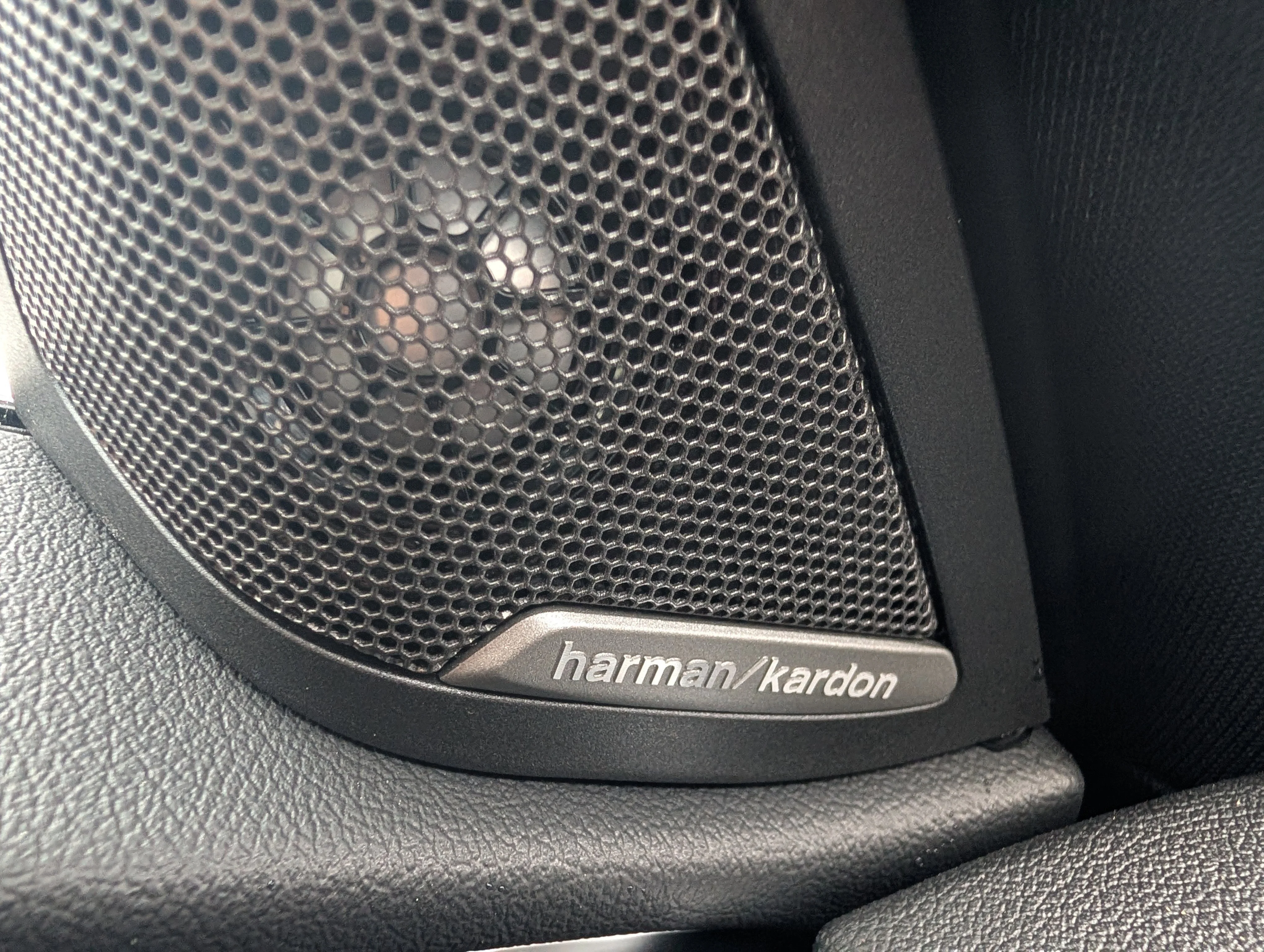 Used 2024 Black Sapphire Metallic BMW eDrive40 image 31