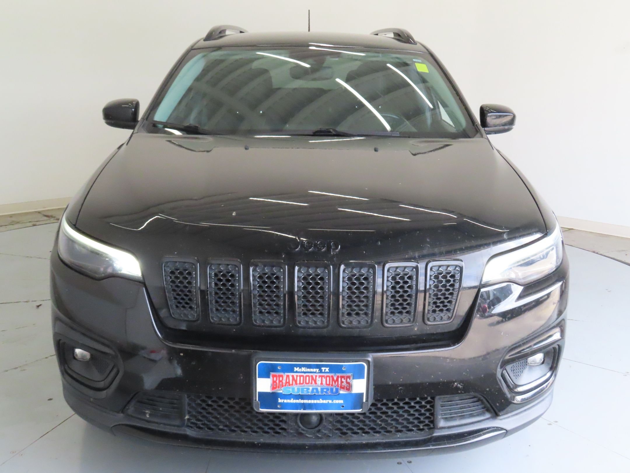 Used 2021 Black Jeep Latitude Plus image 9