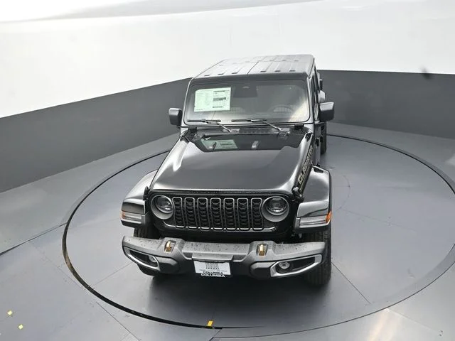 New 2026 Black Clear-Coat Exterior Paint Jeep 85th Anniversary Edition image 12